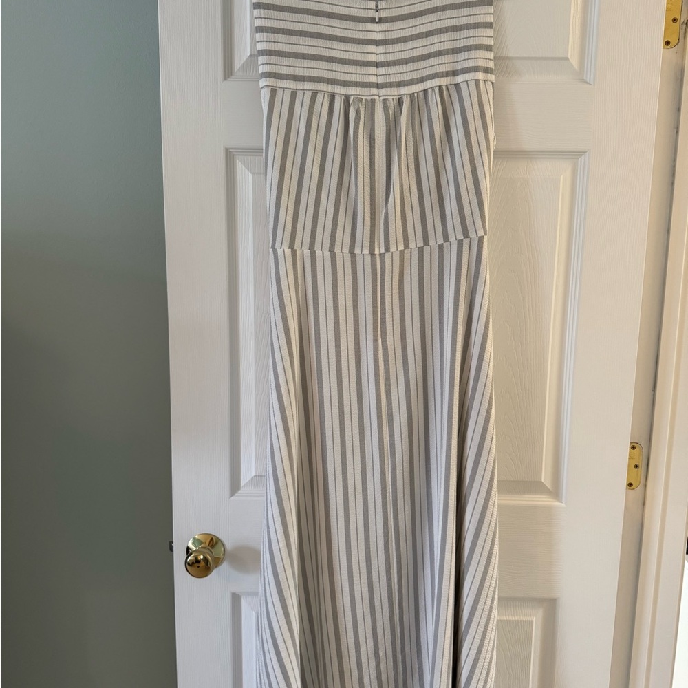Calvin Klein gray and White Sleeveless Maxi Sundress Faux wrap - Picture 2 of 5